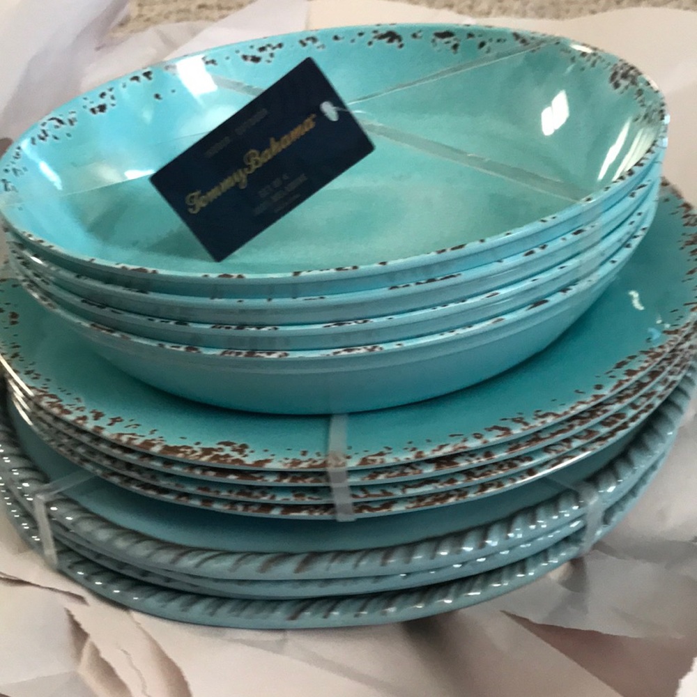 Tommy Bahama Turquoise Crackle Plate set of 12 MELAMINE
